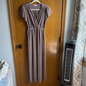 Baltic Born Athena Champagne Micro Pleated Short Sleeve Maxi Dress. Size XS